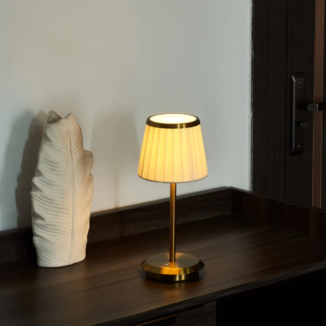 LumiOra Bordlampe