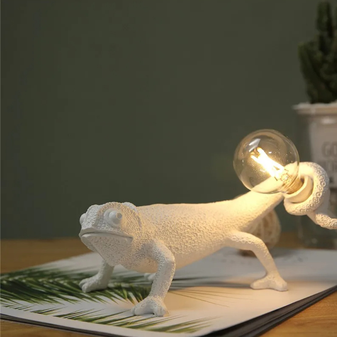 Lysøgle Kamelon Lampe