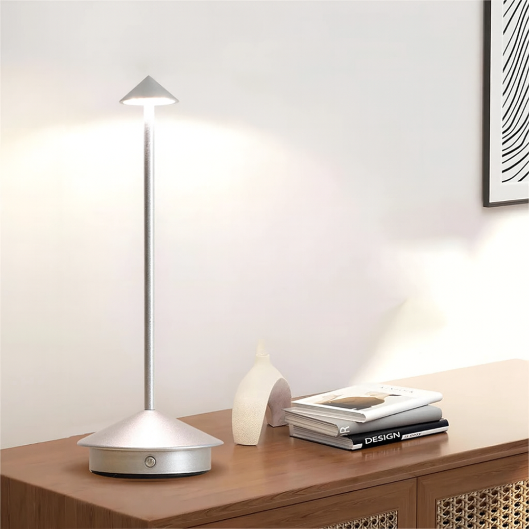 LumiPeak Bordlampe