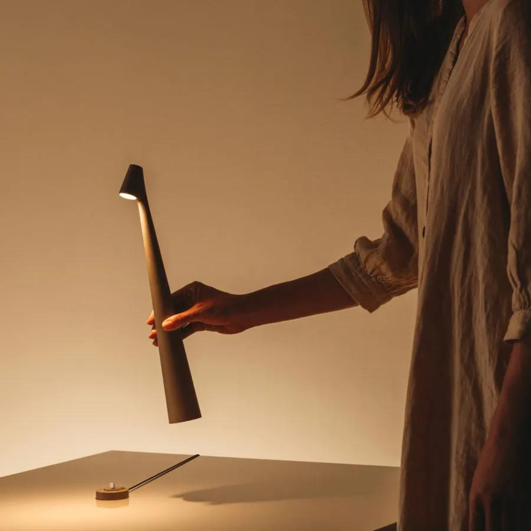 SkulpturTårn Bærbar Lampe