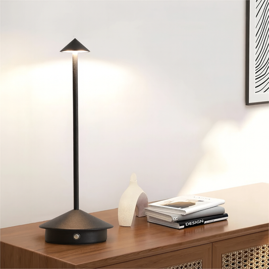 LumiPeak Bordlampe